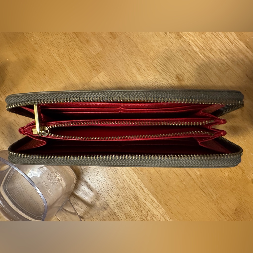 Cuyana Gray Wallet With Red Interior